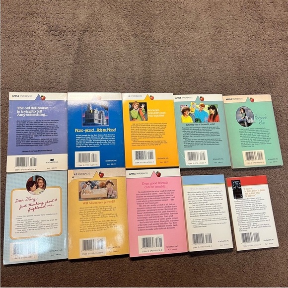 Vintage Children's Book Lot - Colorful Covers apple paperback lot of 30 - Picture 4 of 8